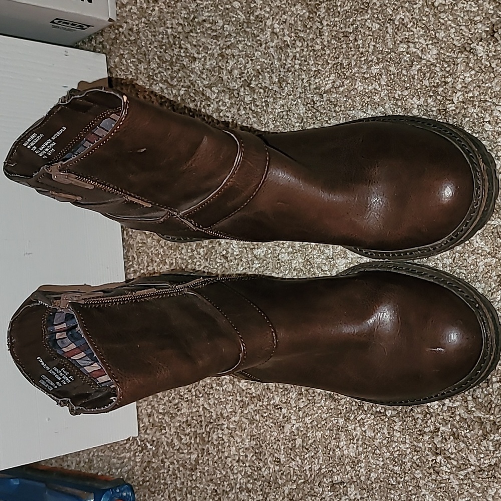 Womens heeled boots